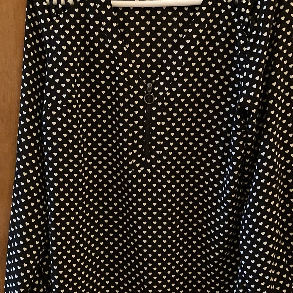 Beautiful black & white blouse with hearts